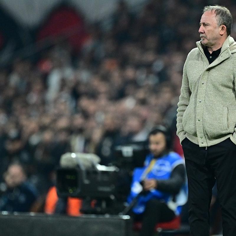 Sergen Yal��n ilk 11'i b�y�k oranda korudu