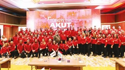 AK�AM'a medya el�isi plaketi