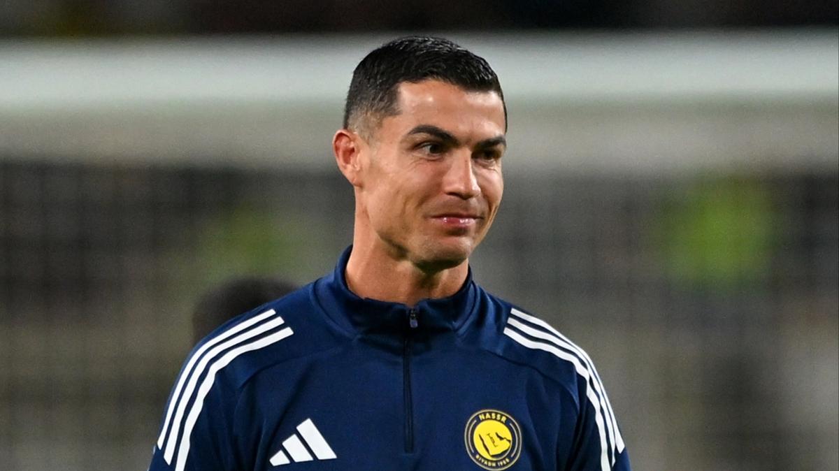 Cristiano Ronaldo Al-Nassr Almeria foto�raflar� resimleri