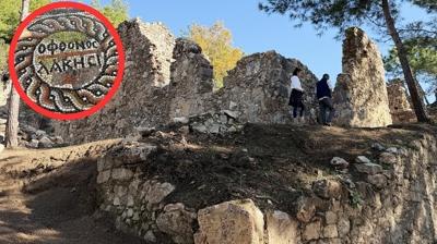 Mozaikteki mesaj hayrete d���rd�! Antalya'da bulundu