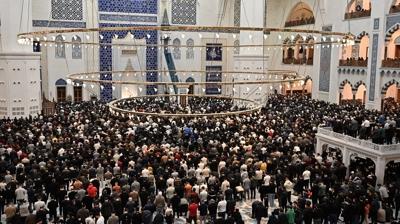 Camiler dolup ta�t�... Kadir Gecesi dualarla idrak edildi