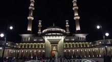 Millet Camii'nde Kadir Gecesi �zel yay�n�