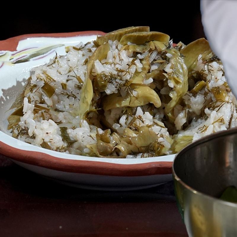 Bug�n iftara ne pi�irsem diyenlere enginar dolmas� tarifi