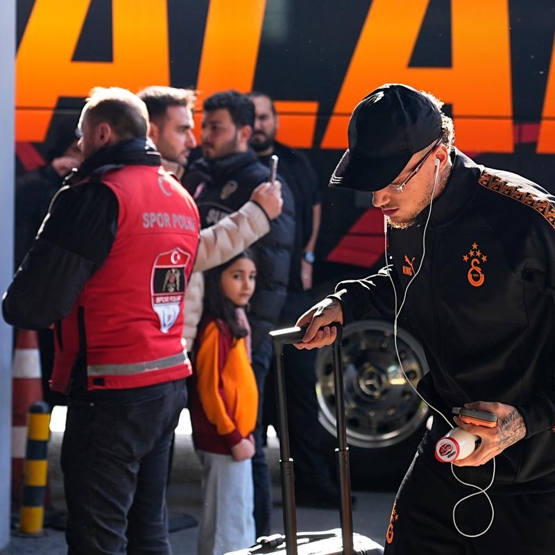 Galatasaray, �ngiltere'ye gitti