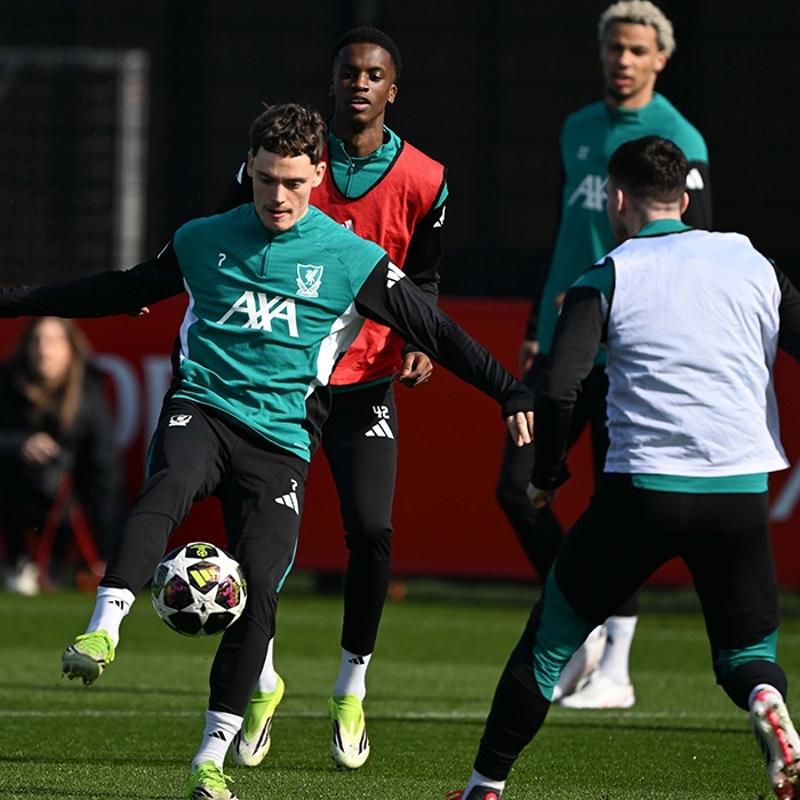 Galatasaray ma�� �ncesi s�cak geli�me! Liverpool'a �ok