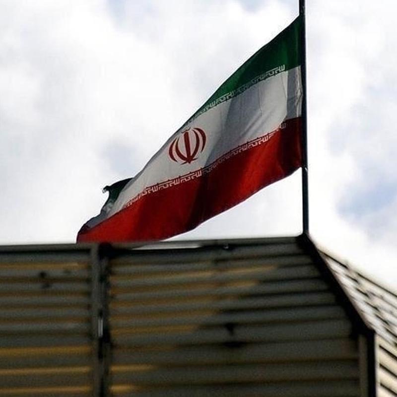 �ran'da casus av�! Devrim Muhaf�zlar� g�zalt�na ald�