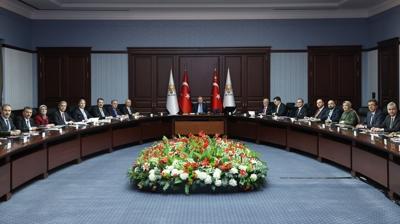 AK Parti MYK topland�