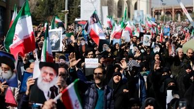 �ran'dan g�sterilere kat�lan halka provokasyon uyar�s�