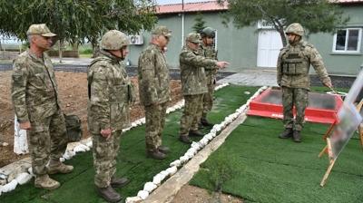 Askeri birlikleri denetledi: KKTC'ye kritik ziyaret