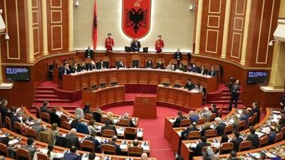 Meclis onaylad�: Arnavutluk'tan �ran karar�