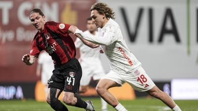 Pendikspor'dan Hamza Akman'a 2 ma� men