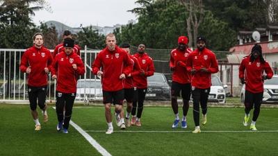 Samsunspor, Rayo Vallecano mesaisine ba�lad�