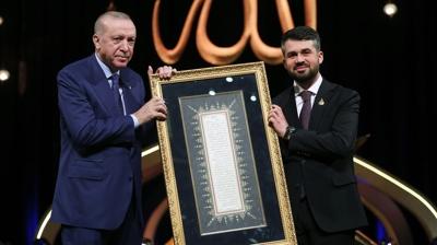 �Zulme r�za bize yasakt�r' Korkmadan hakikat� hayk�raca��z