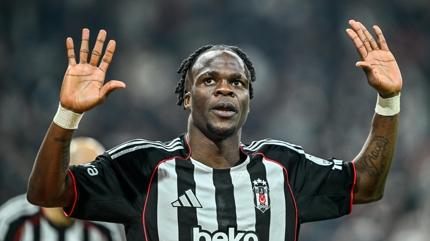 Be�ikta�l� Junior Olaitan'a milli davet