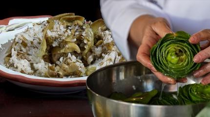 Bug�n iftara ne pi�irsem diyenlere enginar dolmas� tarifi