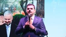 AK Partili �nan'dan �zg�r �zel'e sert tepki: Sahte kabaday�l�kla siyaset olmaz
