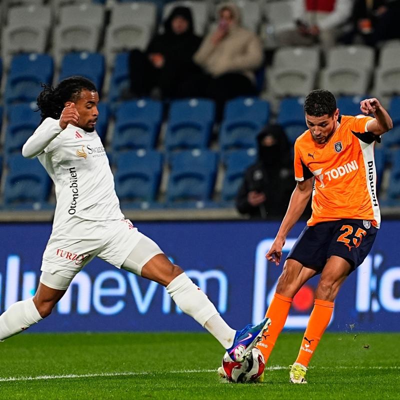 Ba�ak�ehir ile Antalyaspor puanlar� payla�t�