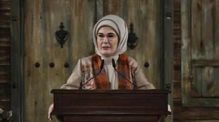 Emine Erdo�an'dan �18 Mart� payla��m�