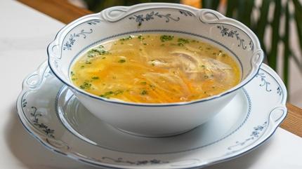 Terbiyeli tavuk �orbas� tarifi: 40 dakikada sofrada