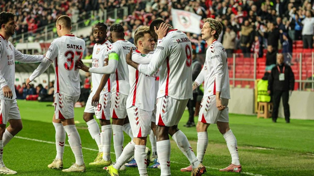 samsunspor konferans ligi avrupa foto�raflar� resimleri