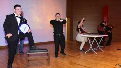 T�rkiye'de bir ilk +1 orkestras�