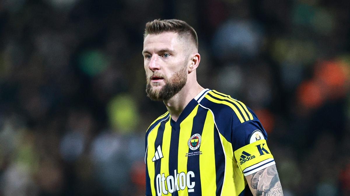 skriniar futbol slovakya foto�raflar� resimleri