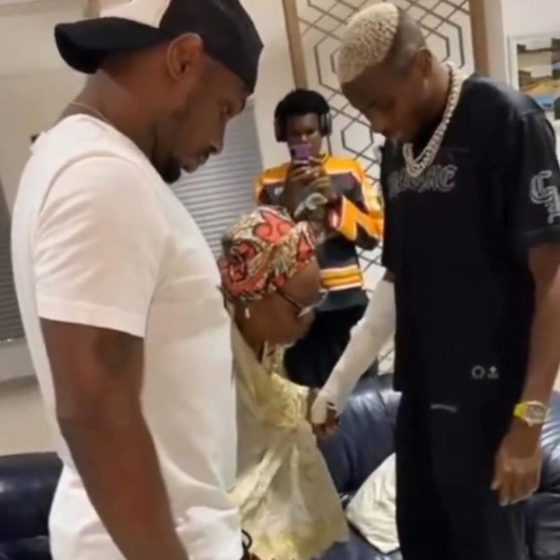 Kolundan sakatlanm��t�! Nijerya'da Victor Osimhen i�in dua edildi