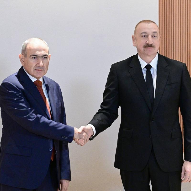 Pa�inyan'dan muhalefete Azerbaycan tepkisi... �Sava� kap�s�n� a�maya �al���yorlar�