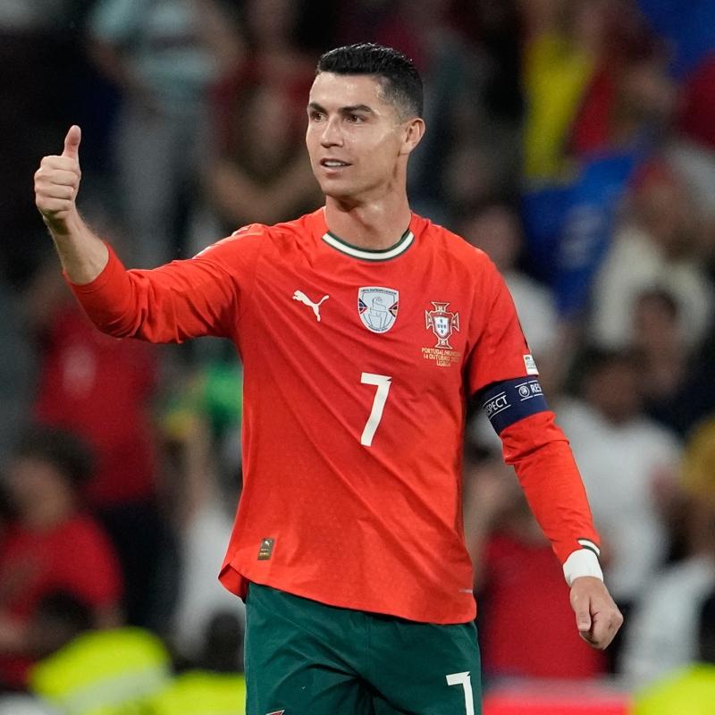 Portekiz Milli Tak�m�'nda Cristiano Ronaldo geli�mesi!