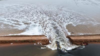 Suriye'de sulama g�leti patlad�: Tar�m arazileri sular alt�nda kald�