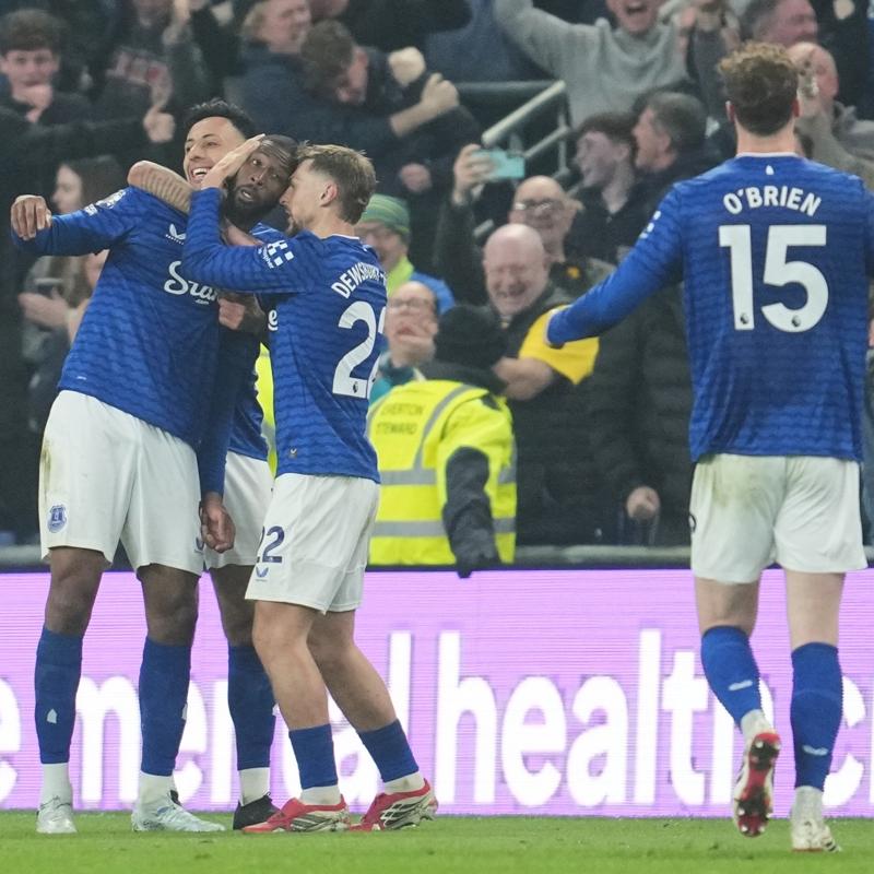 Everton, Chelsea'yi 3 golle ge�ti