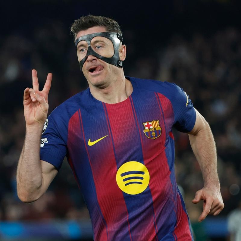 Kanarya'da Lewandowski mesaisi