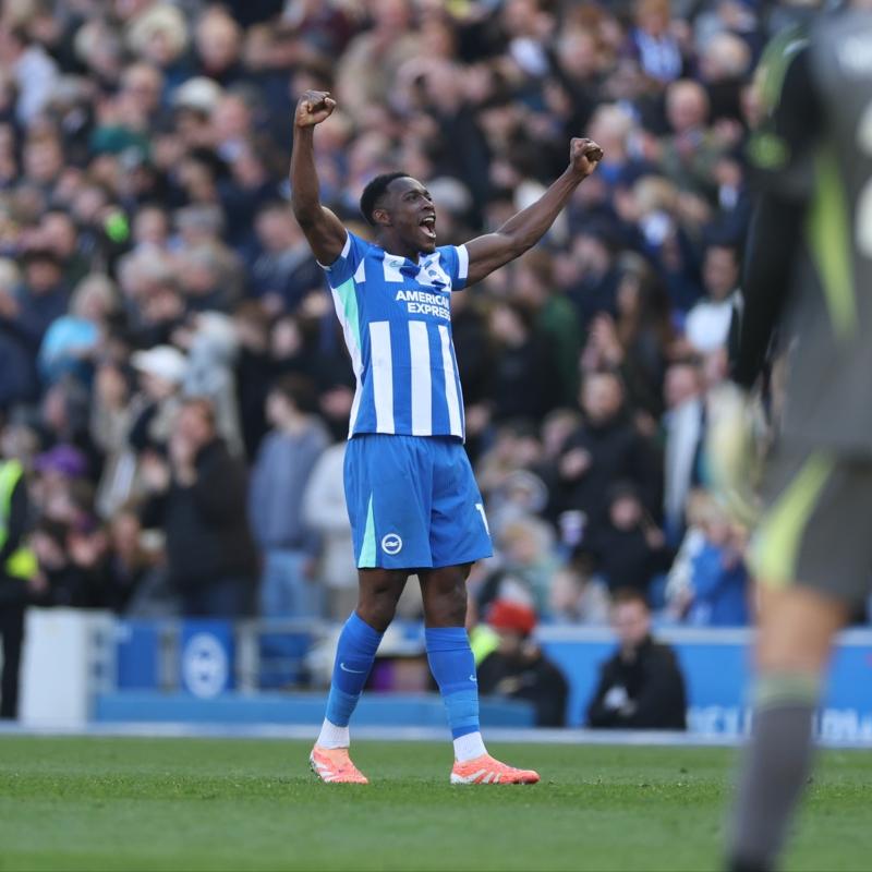 Liverpool, Brighton deplasman�nda kay�p