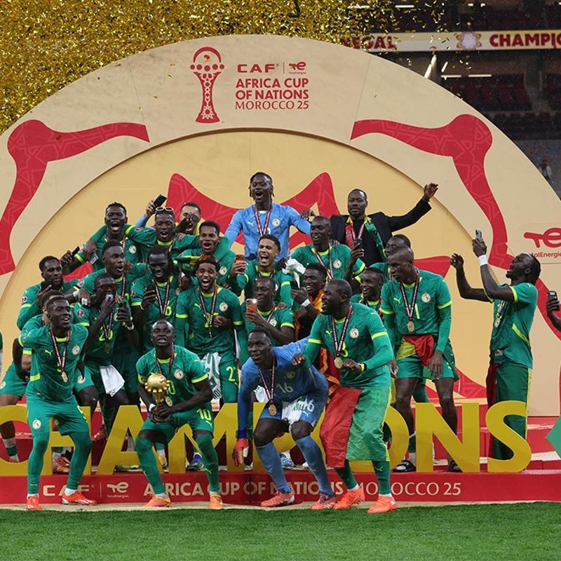 Senegal kupay� iade etmiyor! Afrika Uluslar Kupas� krizi s�r�yor...