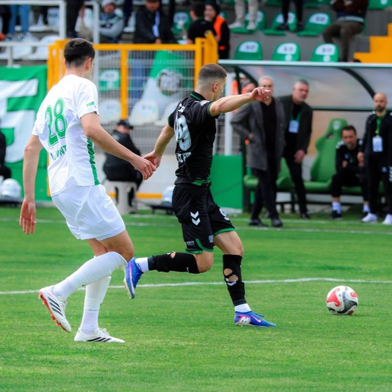 Serikspor, Sakaryaspor'u 2 golle yendi
