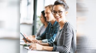 �� hayat�nda gen�lerin �nceli�i para de�il