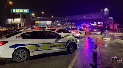 Polis çevirmesine takıldı! Otomobilden inip genç kadını katletti