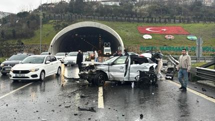 Sultangazi'de ayn� yerde iki kaza: 9 ki�i yaraland�