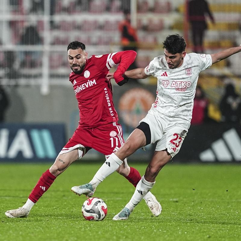 �mraniyespor ile Pendikspor gols�z berabere kald�