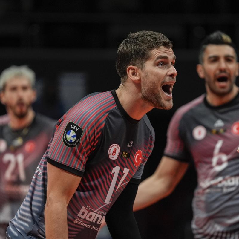 Efeler Ligi'nde normal sezon noktaland�