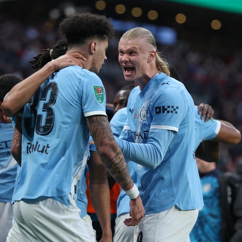 Arsenal'in kupa laneti s�r�yor... Manchester City �ampiyon!