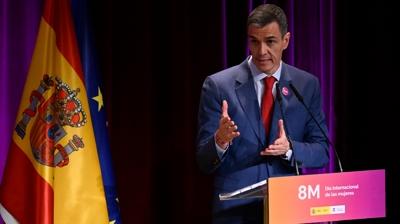 ABD'ye tepki g�stermi�lerdi... �spanya'dan H�rm�z Bo�az� �a�r�s�