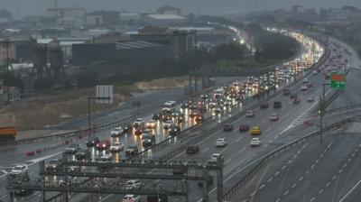 Bayram d�n��� trafik �ilesi... S�r�c�ler zor anlar ya�ad�