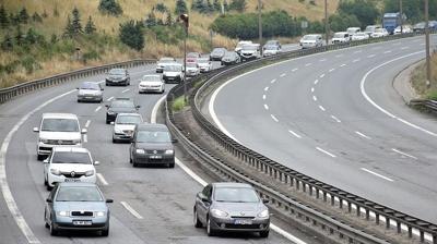 Bayram tatilinden dönüşler başladı: Anadolu Otoyolu'nda akıcı yoğunluk