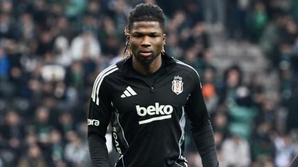 El Bilal Toure'den Be�ikta�'a k�t� haber