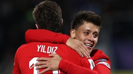 T�rkiye bizden �st�n