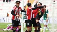 Sivasspor bu sezon ilk kez �st �ste 3 ma� kazand�