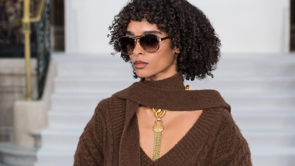 2026 moda haftalar�nda alt�n aksesuarlar�n y�kseli�i: En trend alt�n aksesuarlar