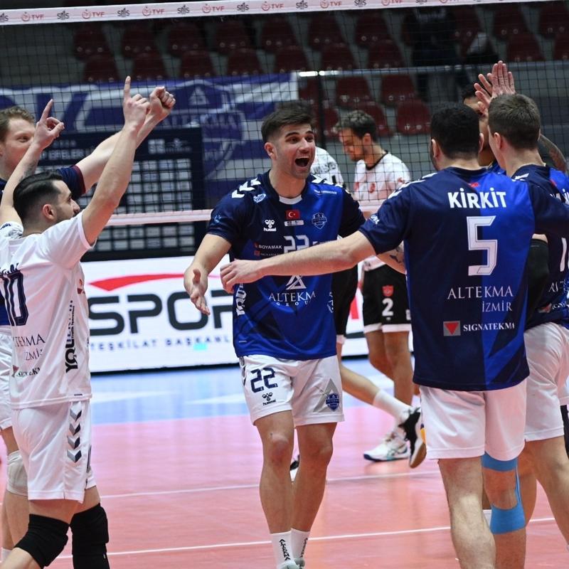 Altekma, Efeler Ligi'nde Play-Off'a kalmay� ba�ard�