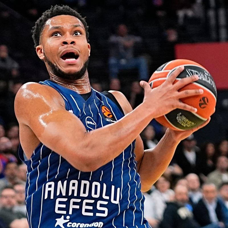 Anadolu Efes deplasmanda Barcelona ile kar��la�acak